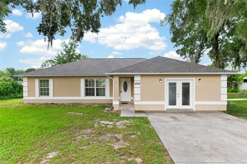 4240 SE 134th Place Belleview FL 34420