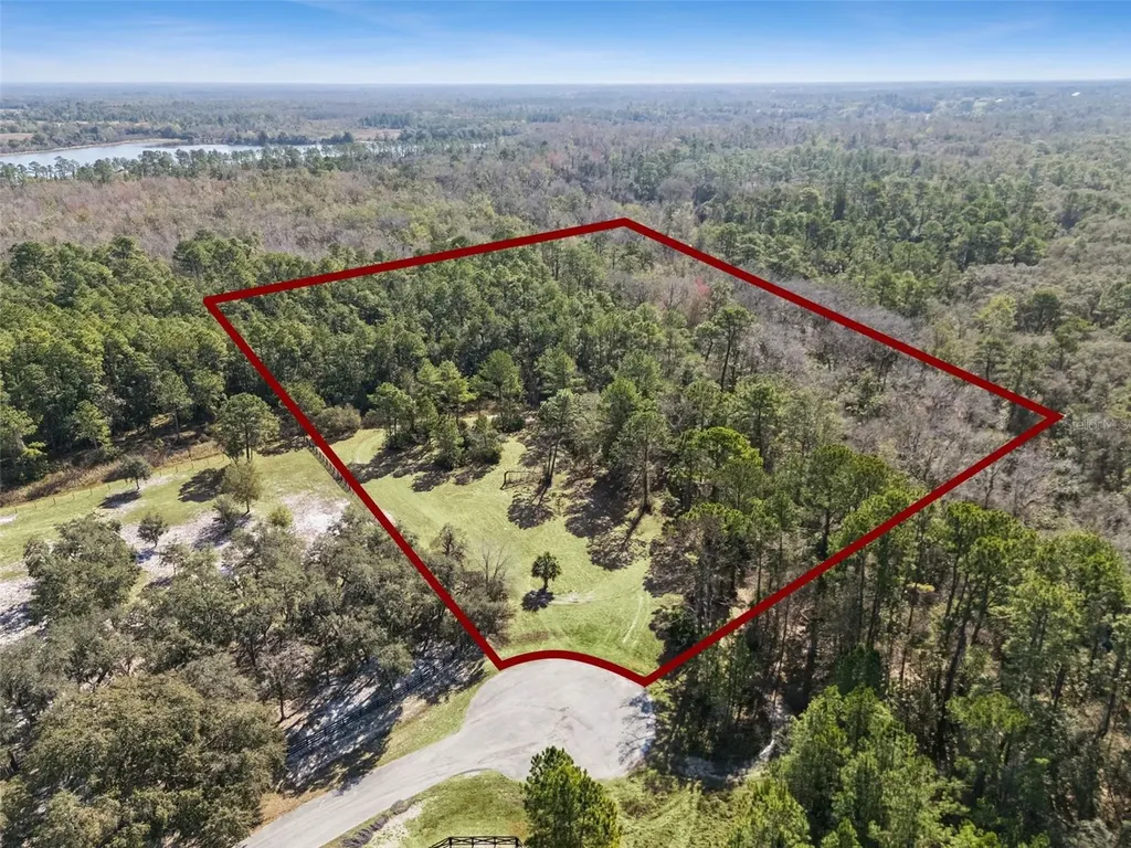 22271 Deer Park Avenue Eustis FL 32736