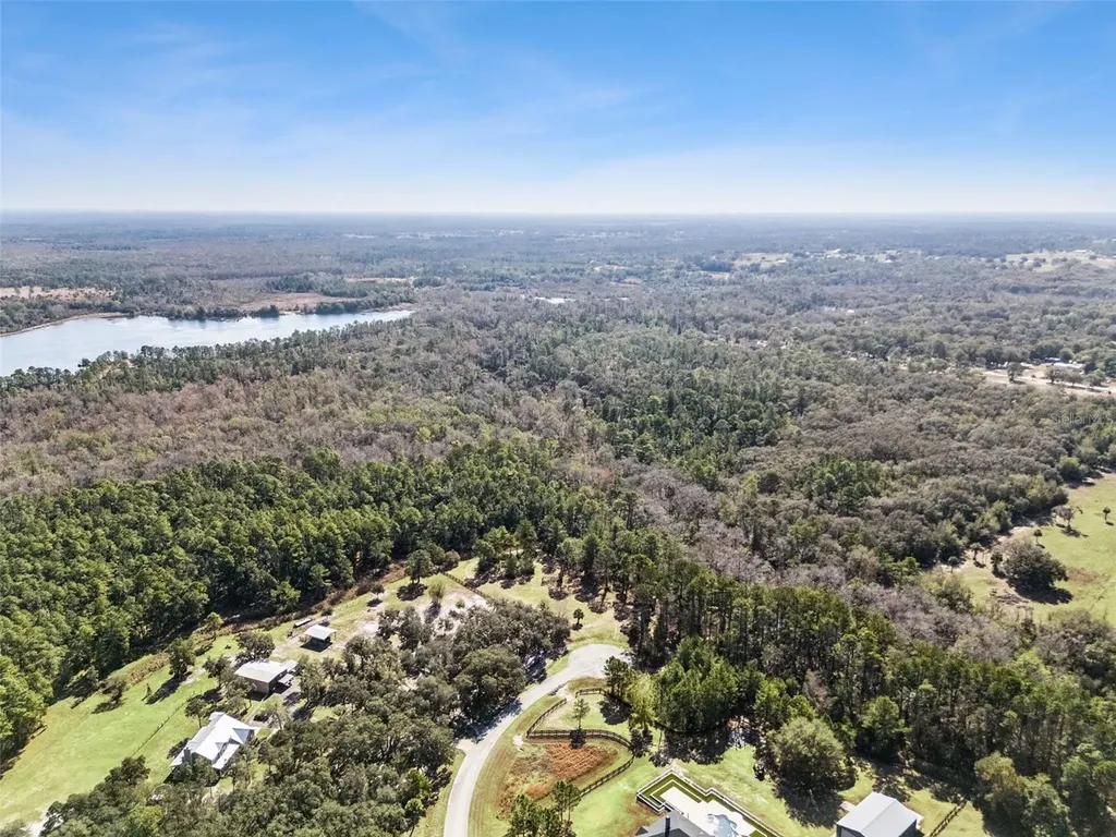 22271 Deer Park Avenue Eustis FL 32736