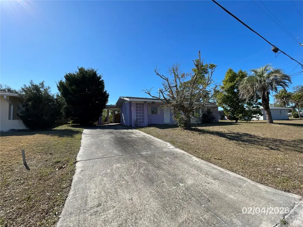 1708 Cambridge Drive Venice FL 34293
