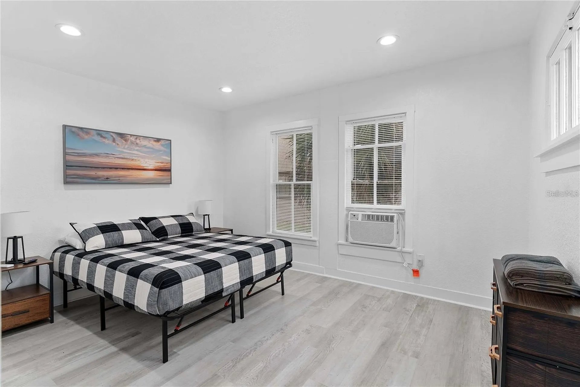 412 E Harwood Street Orlando FL 32803
