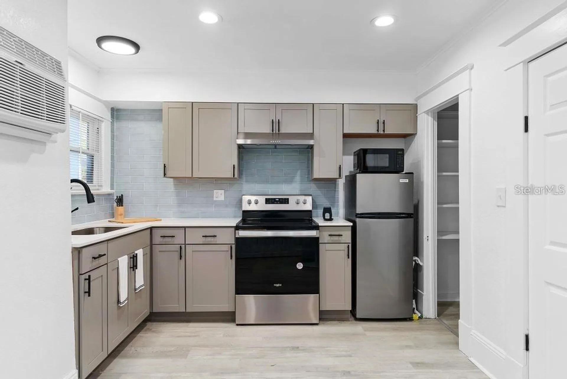 412 E Harwood Street Orlando FL 32803