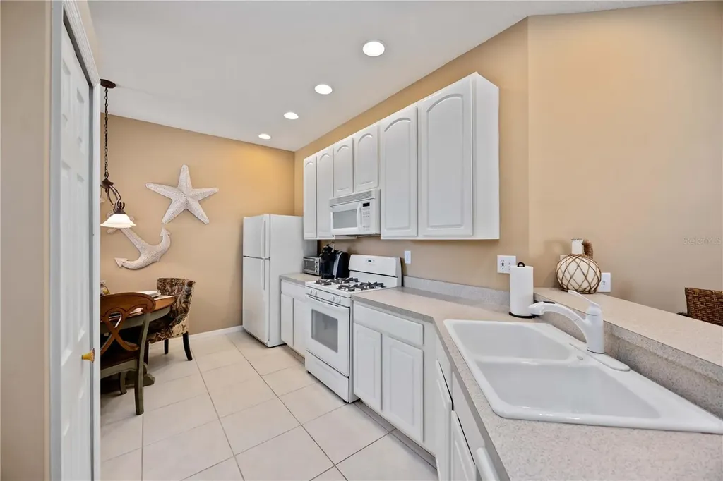 4040 Cascade Falls Drive Sarasota FL 34243