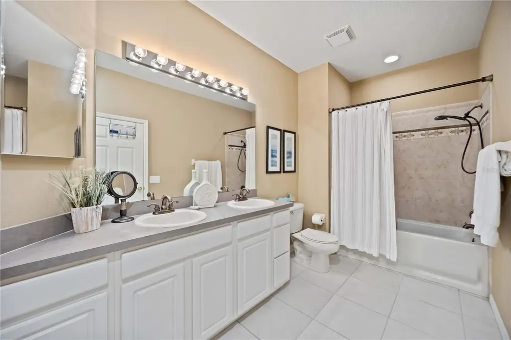 4040 Cascade Falls Drive Sarasota FL 34243