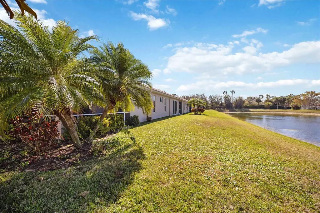 4040 Cascade Falls Drive Sarasota FL 34243