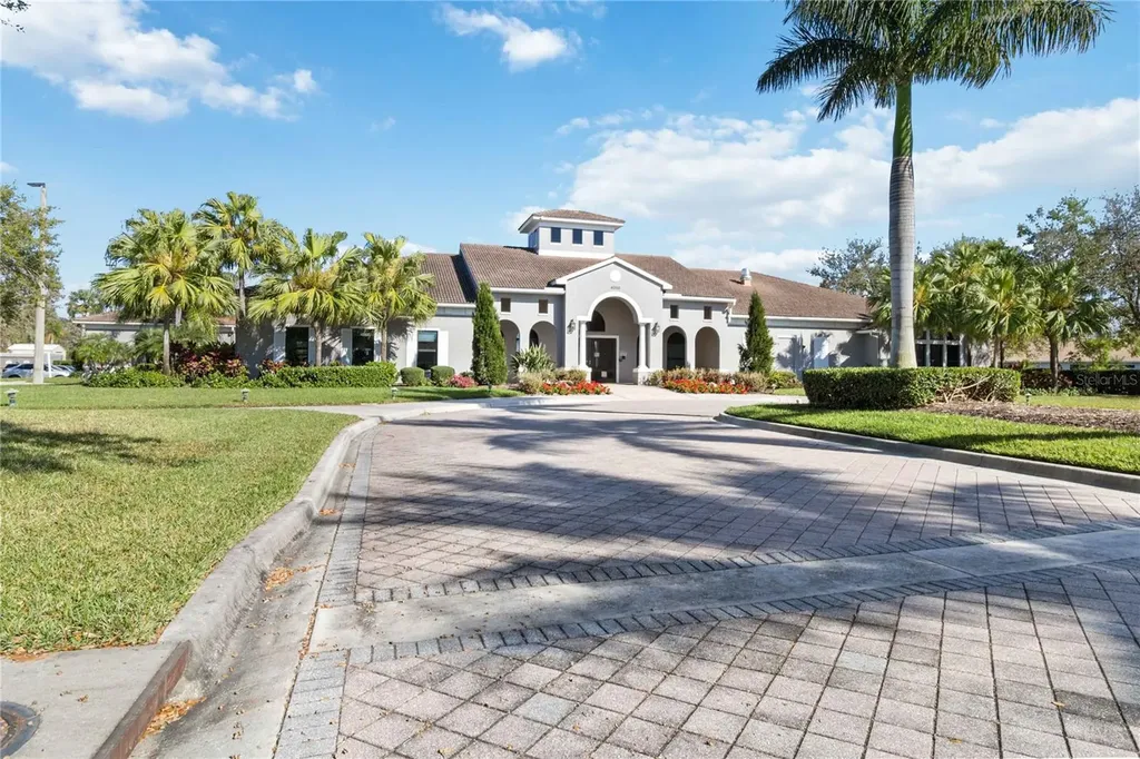 4040 Cascade Falls Drive Sarasota FL 34243