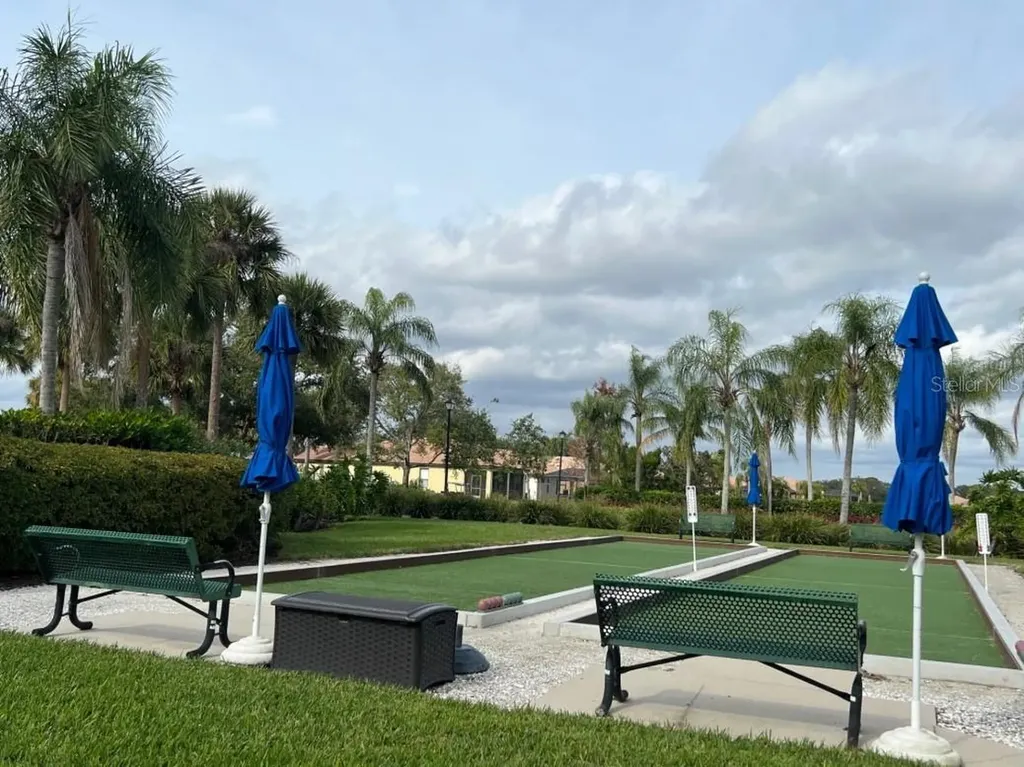 4040 Cascade Falls Drive Sarasota FL 34243