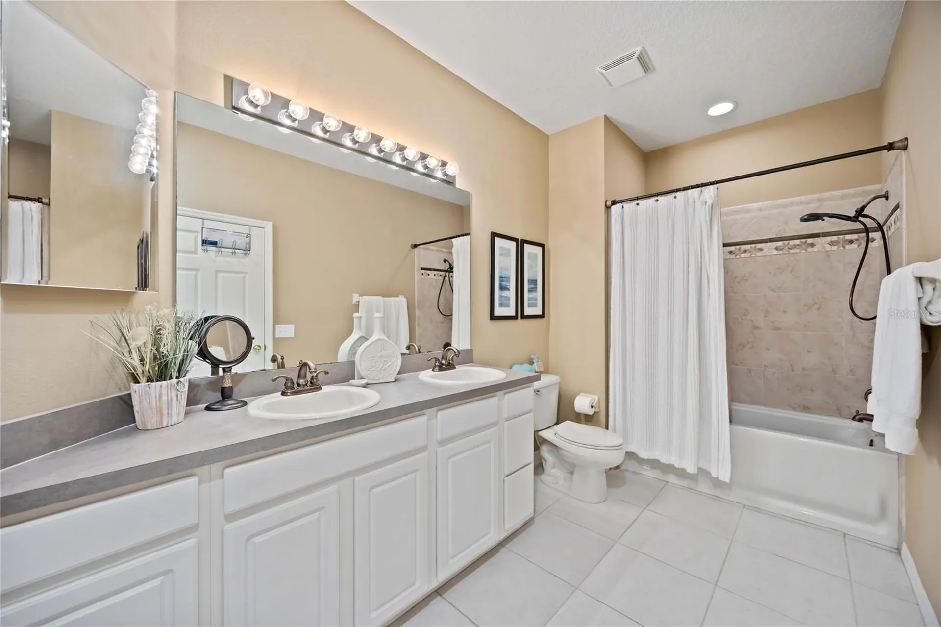 4040 Cascade Falls Drive Sarasota FL 34243