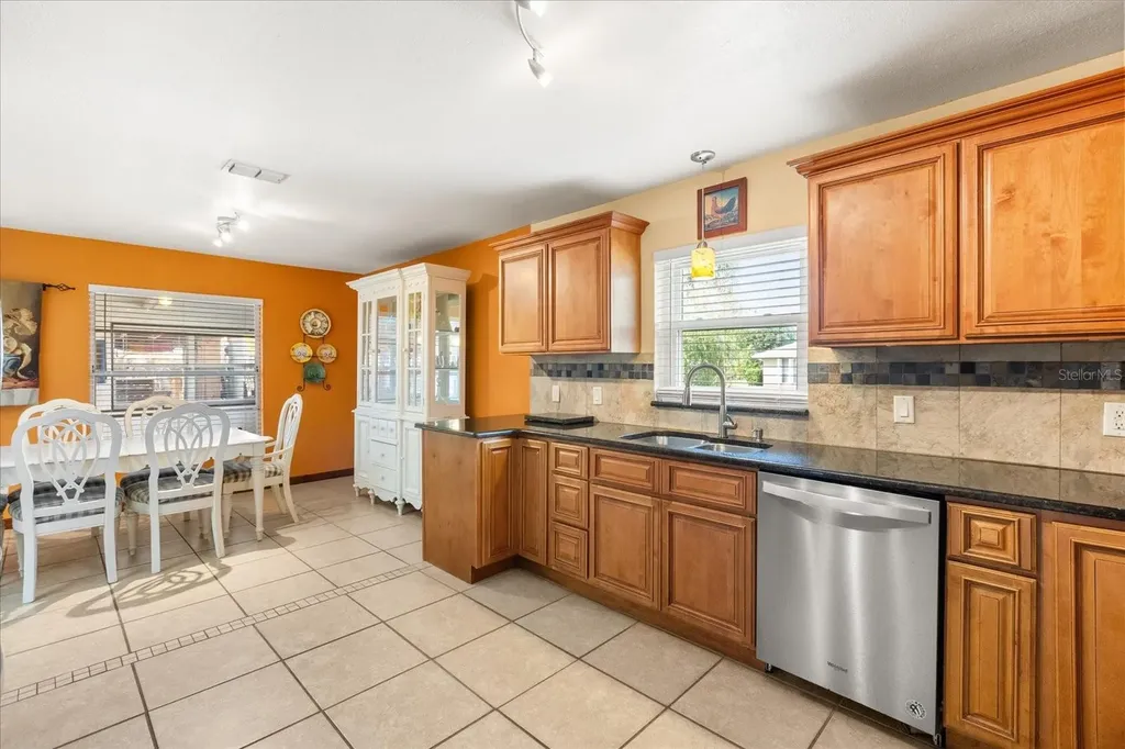 1534 Perez Orlando FL 32825