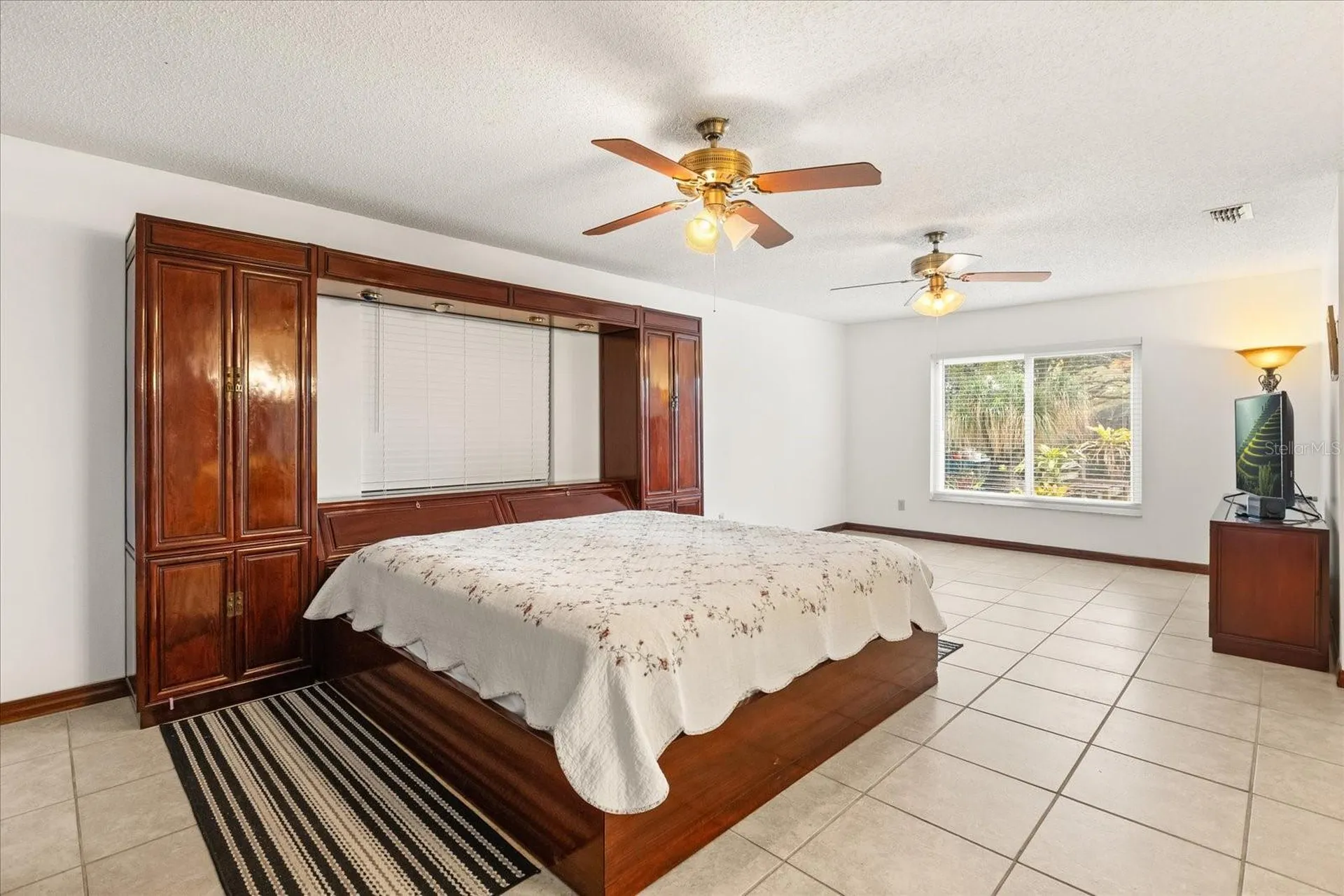 1534 Perez Orlando FL 32825