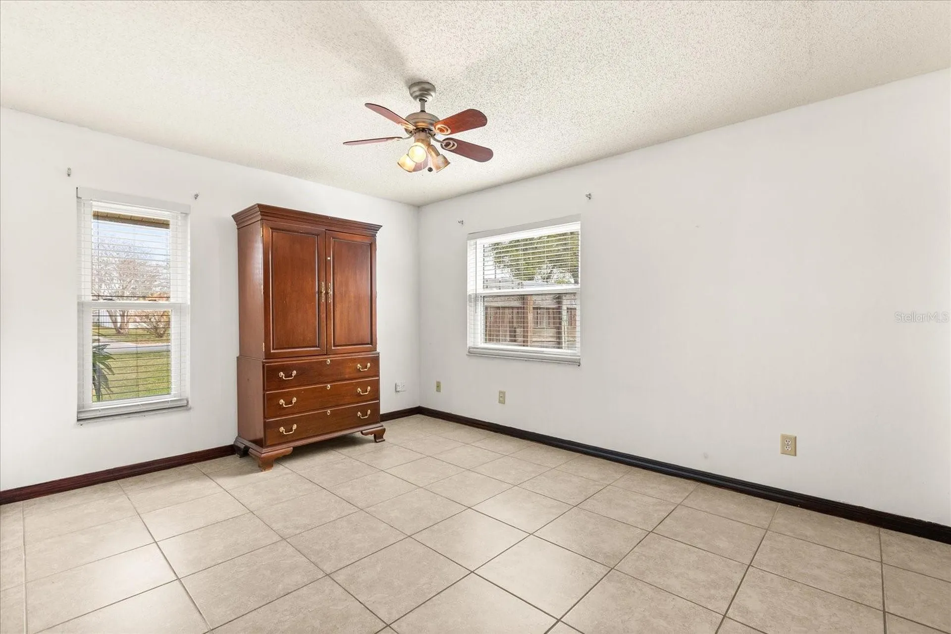 1534 Perez Orlando FL 32825