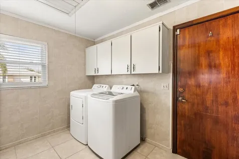 1534 Perez Orlando FL 32825