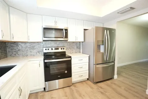 3502 Lake Bayshore Drive Bradenton FL 34205
