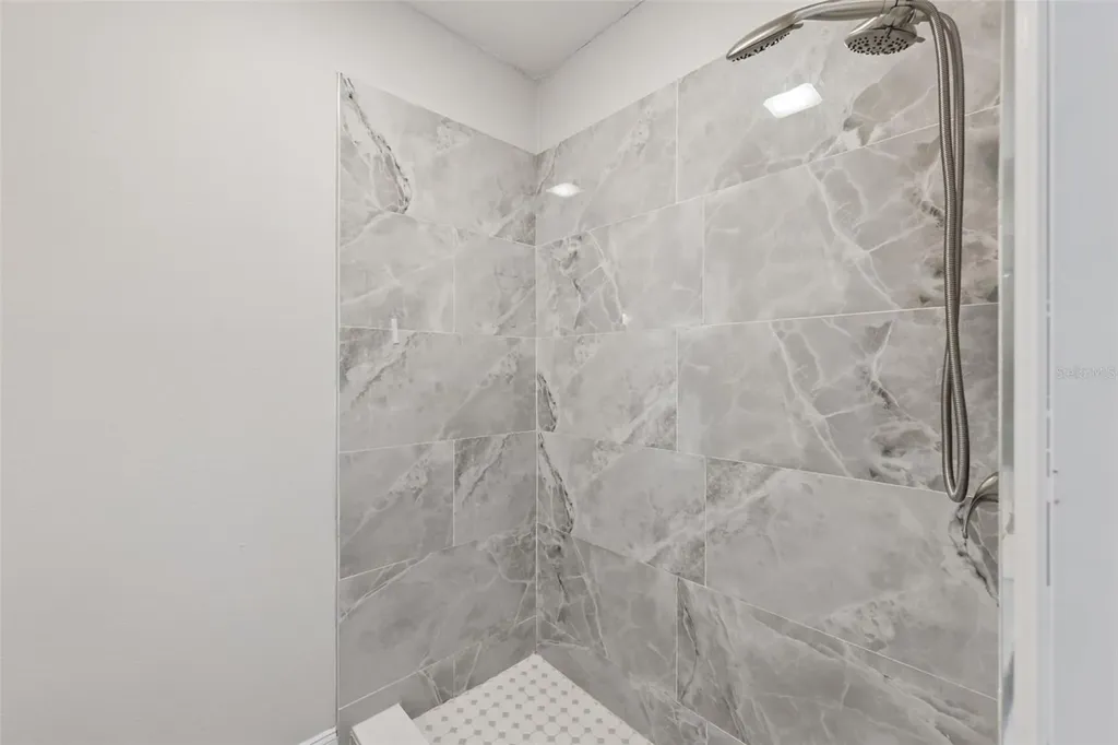 6246 Silver Glen Court Orlando FL 32819