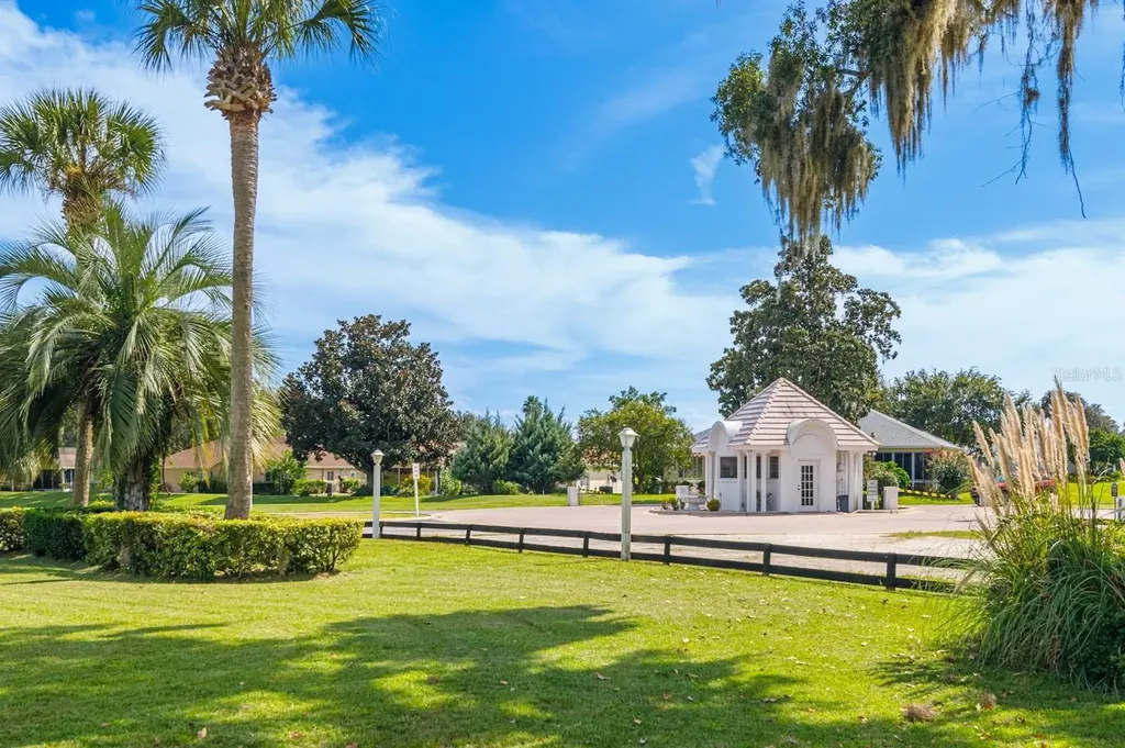 1956 NW 50th Circle Ocala FL 34482