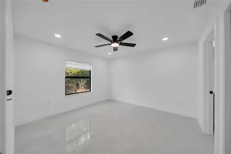 4007 E 19th Street Lehigh Acres FL 33972