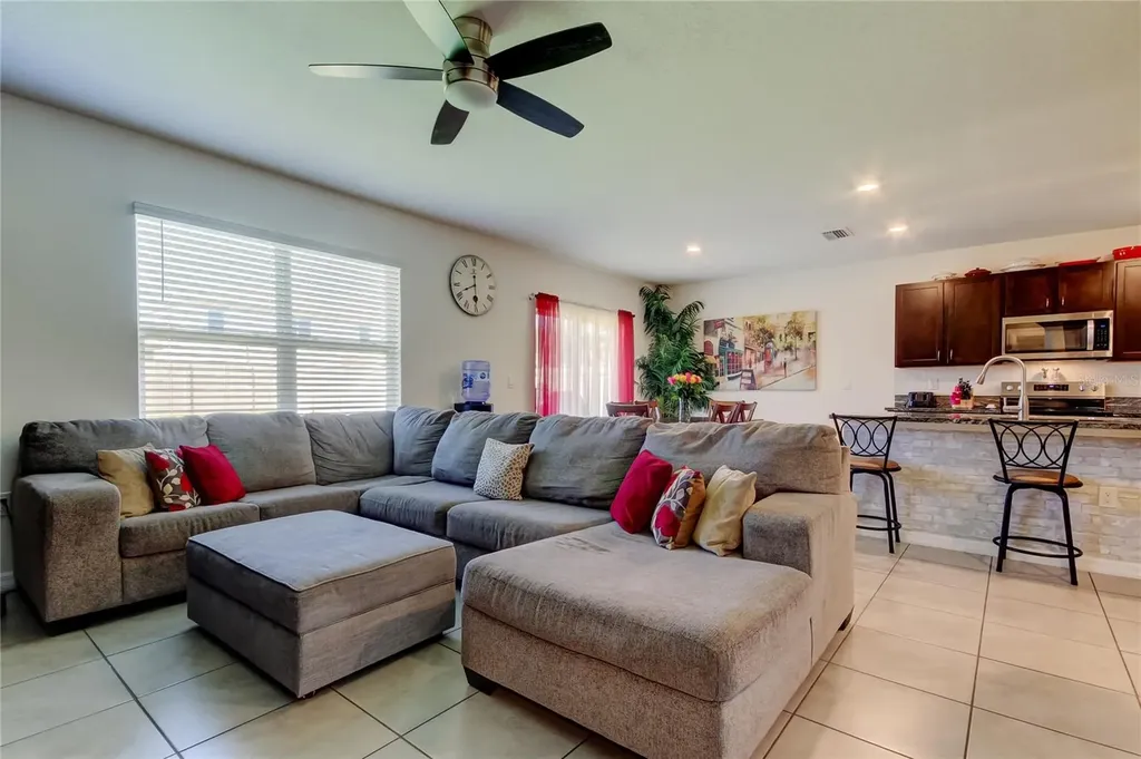 2933 Maiden Grass Isle Wesley Chapel FL 33543