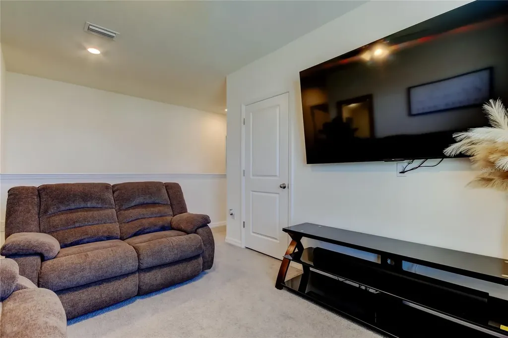 2933 Maiden Grass Isle Wesley Chapel FL 33543