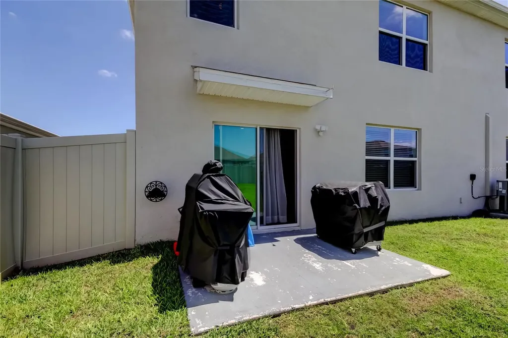 2933 Maiden Grass Isle Wesley Chapel FL 33543