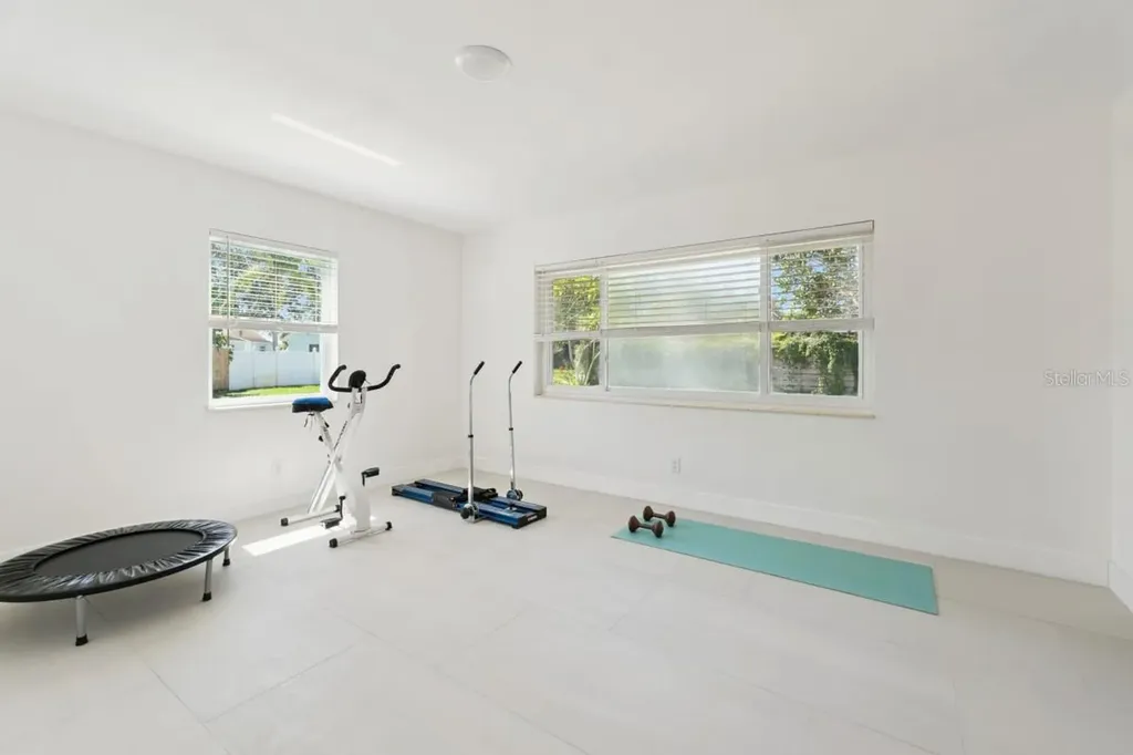 2335 Tropical Shores Drive SE St Petersburg FL 33705