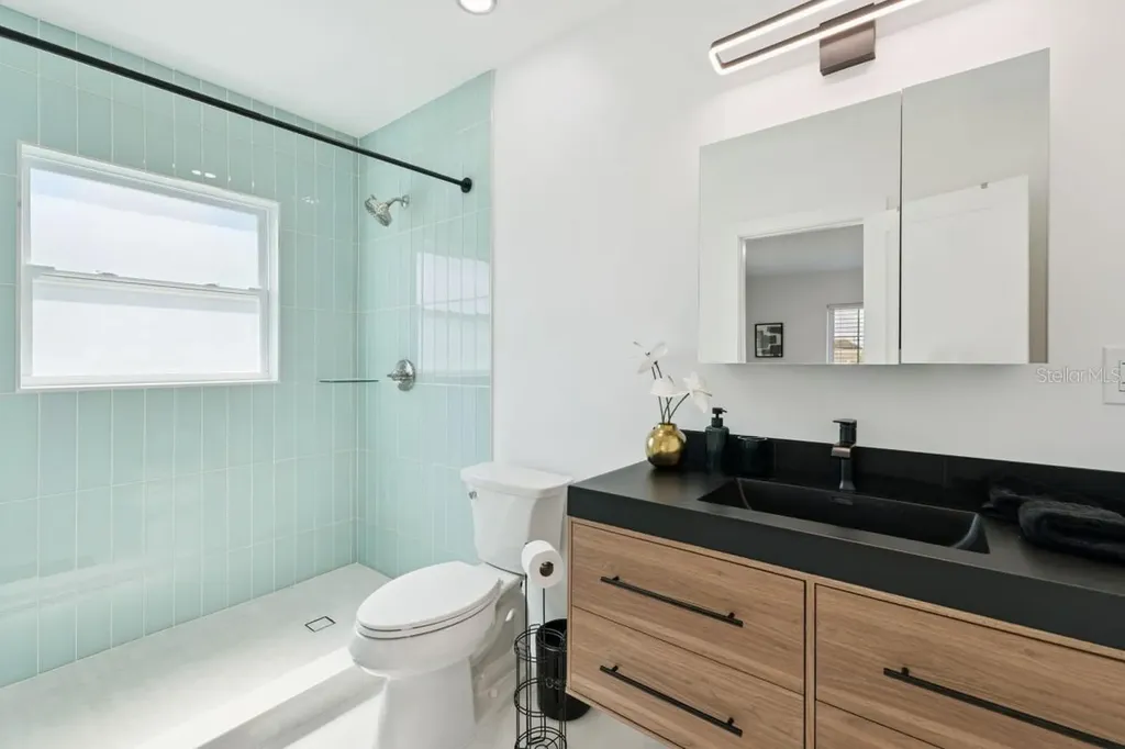 2335 Tropical Shores Drive SE St Petersburg FL 33705