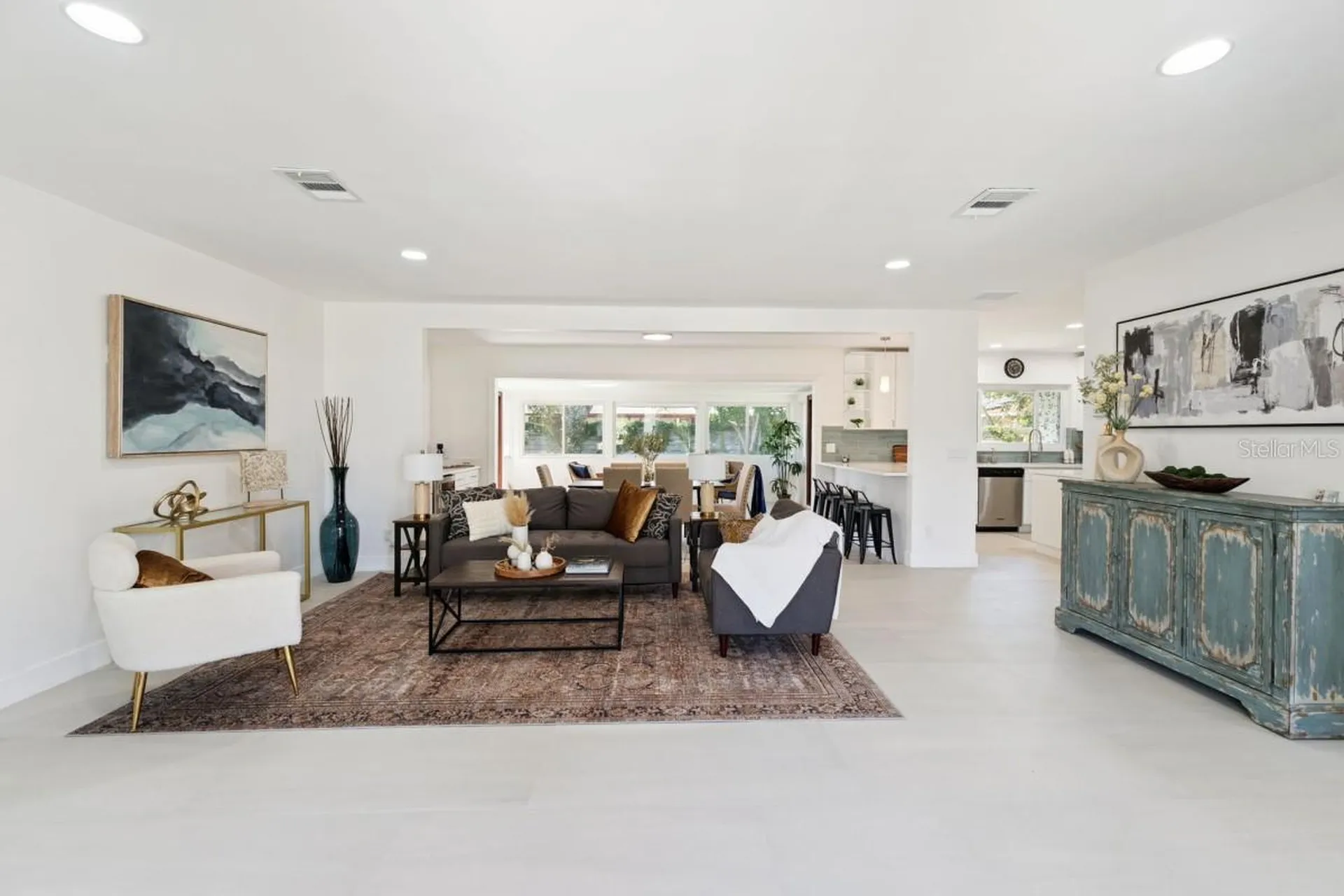 2335 Tropical Shores Drive SE St Petersburg FL 33705