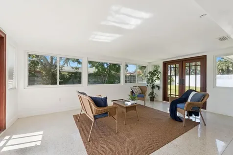 2335 Tropical Shores Drive SE St Petersburg FL 33705