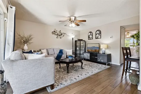 1158 Calle Del Norte Casselberry FL 32707