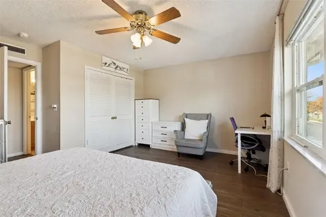 1158 Calle Del Norte Casselberry FL 32707