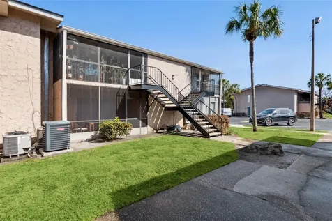 1158 Calle Del Norte Casselberry FL 32707