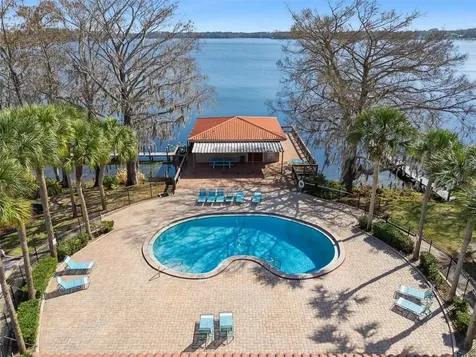 1158 Calle Del Norte Casselberry FL 32707