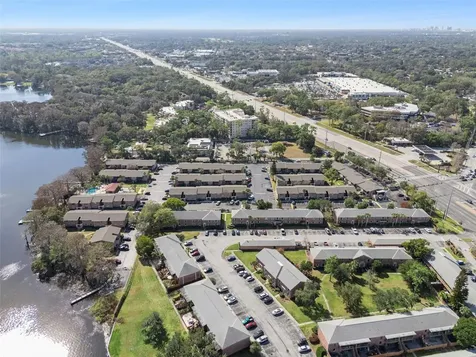 1158 Calle Del Norte Casselberry FL 32707