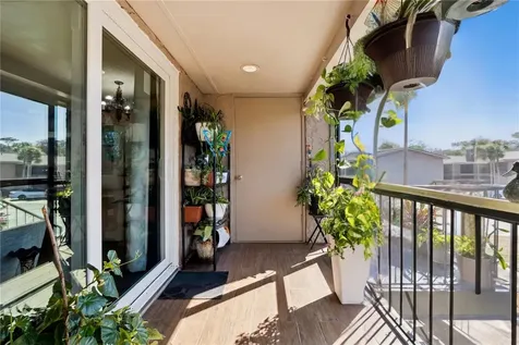 1158 Calle Del Norte Casselberry FL 32707