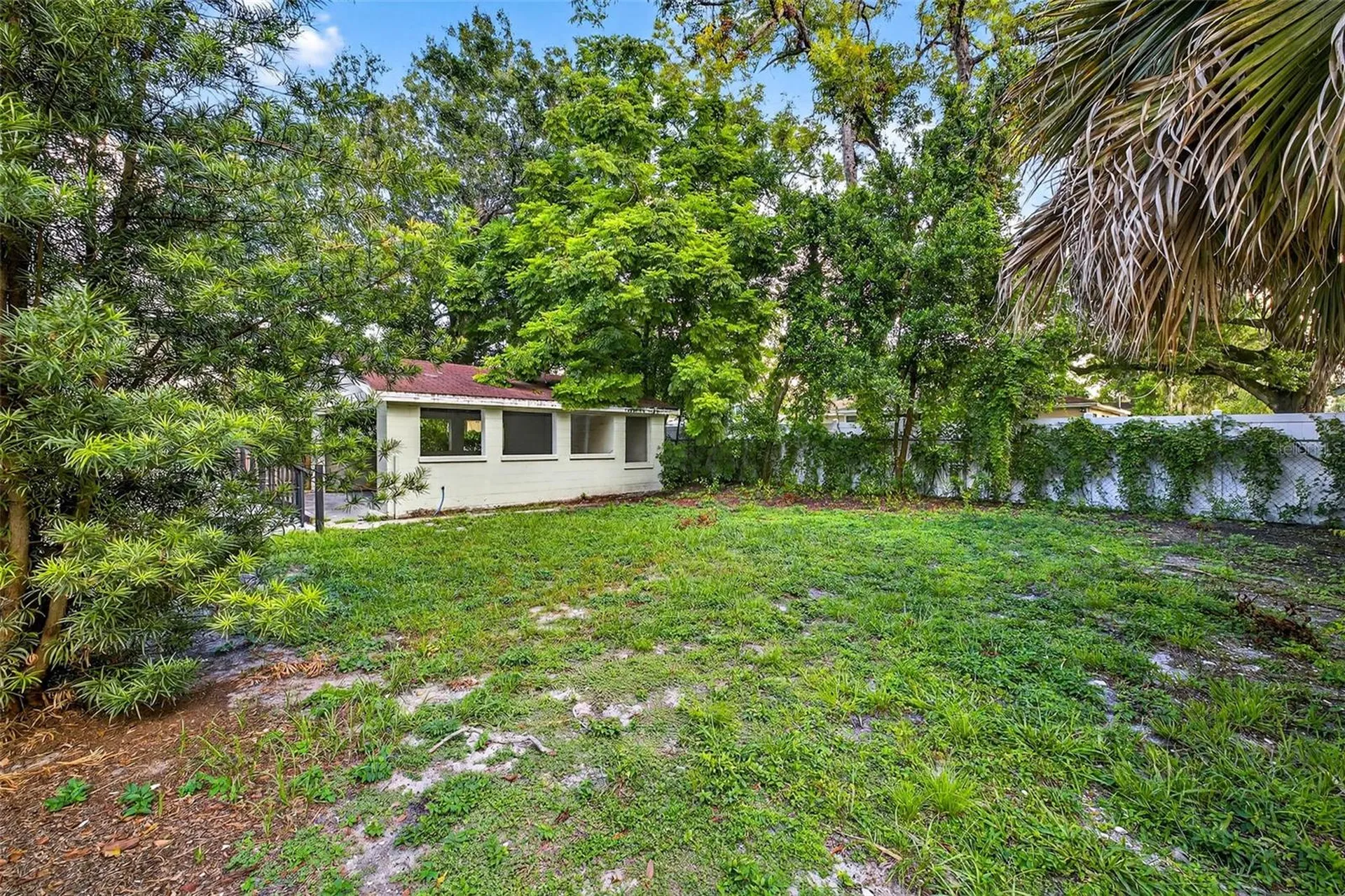 809 E Baker Street Tampa FL 33603