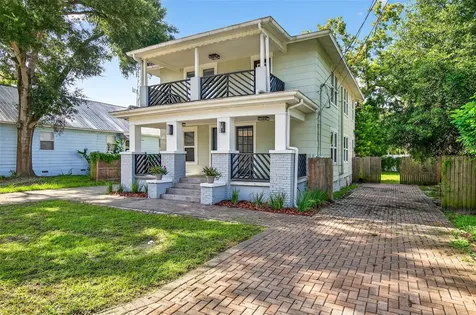 809 E Baker Street Tampa FL 33603