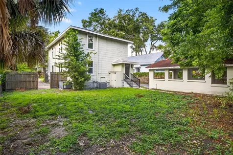 809 E Baker Street Tampa FL 33603