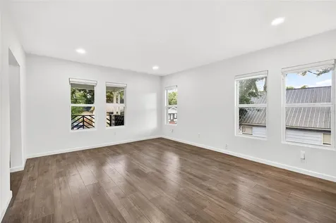 809 E Baker Street Tampa FL 33603