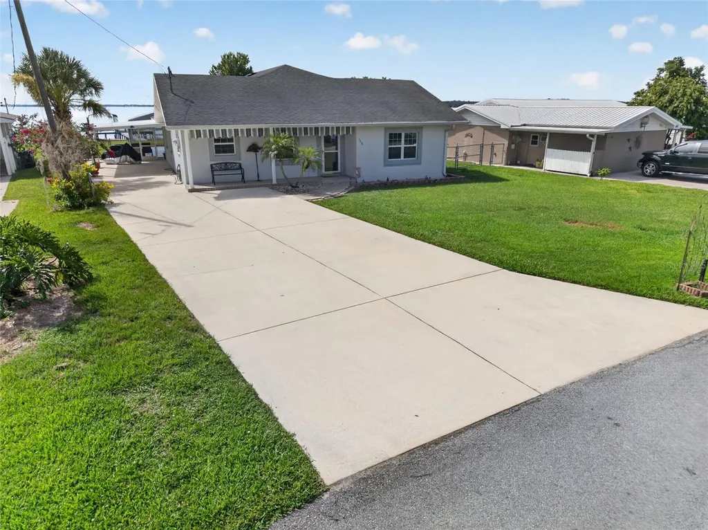 148 N Lake Reedy Boulevard Frostproof FL 33843
