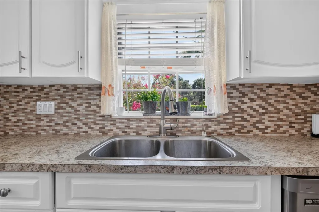 148 N Lake Reedy Boulevard Frostproof FL 33843