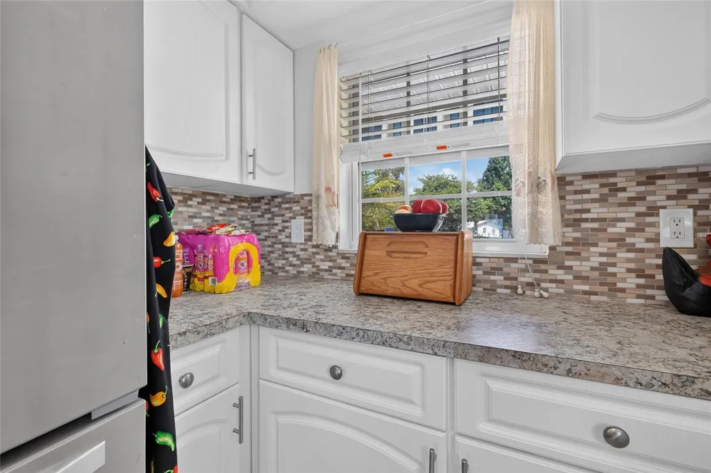 148 N Lake Reedy Boulevard Frostproof FL 33843