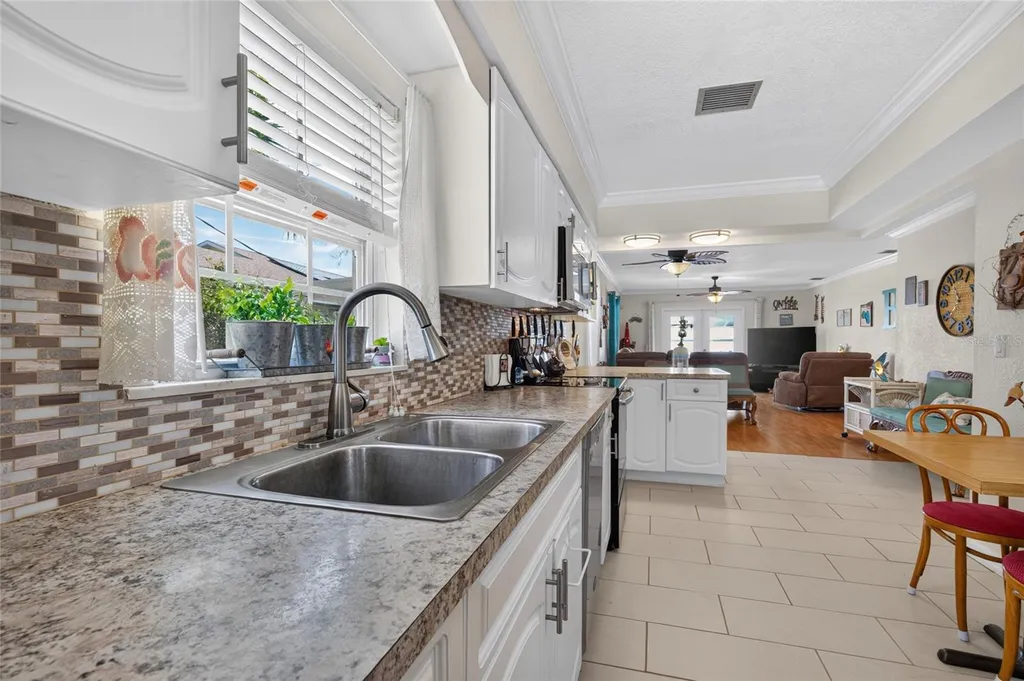 148 N Lake Reedy Boulevard Frostproof FL 33843
