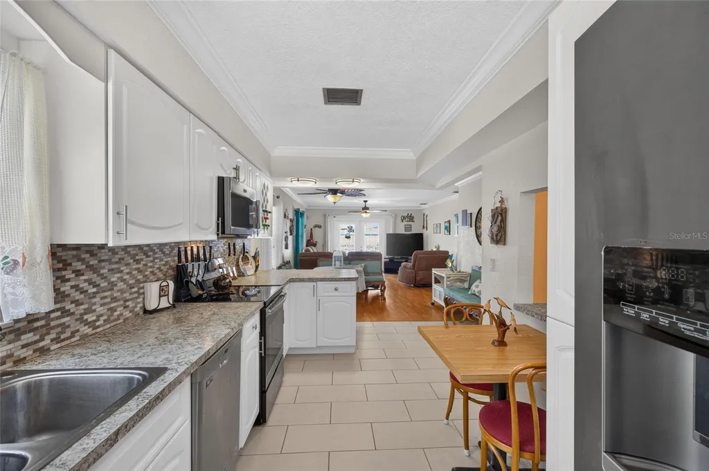 148 N Lake Reedy Boulevard Frostproof FL 33843