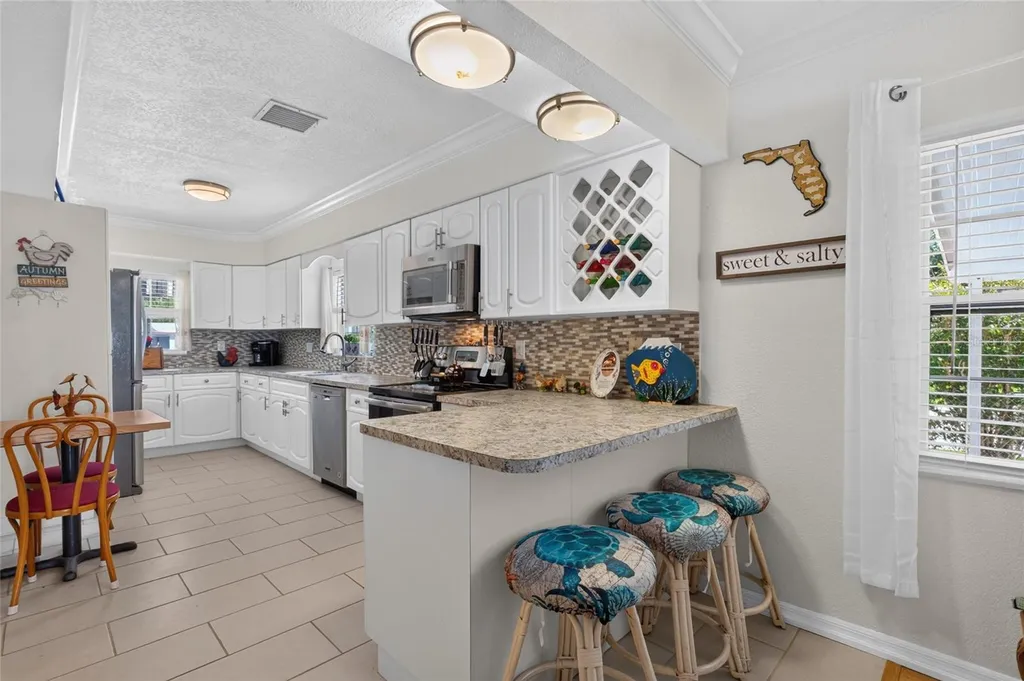 148 N Lake Reedy Boulevard Frostproof FL 33843