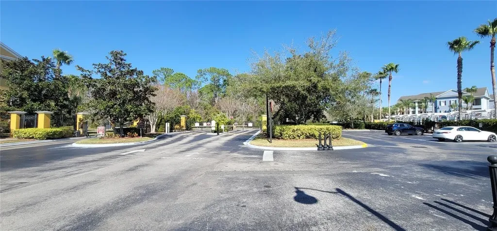 3707 Conroy Road Orlando FL 32839