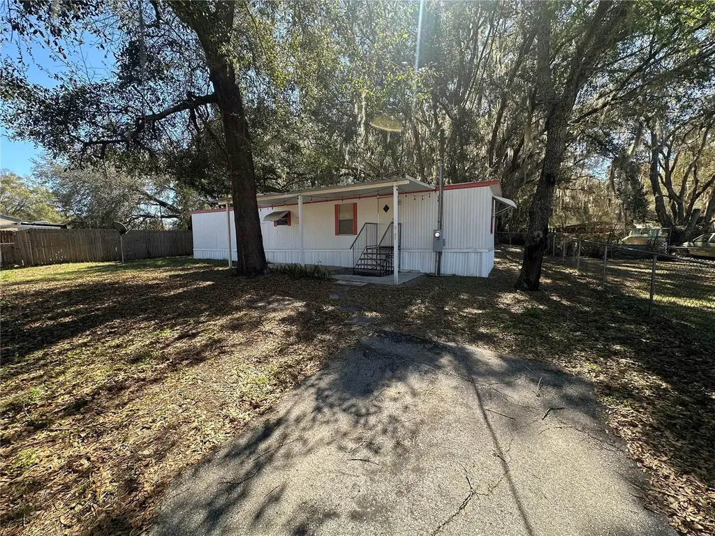 9150 SE 142nd Place Summerfield FL 34491