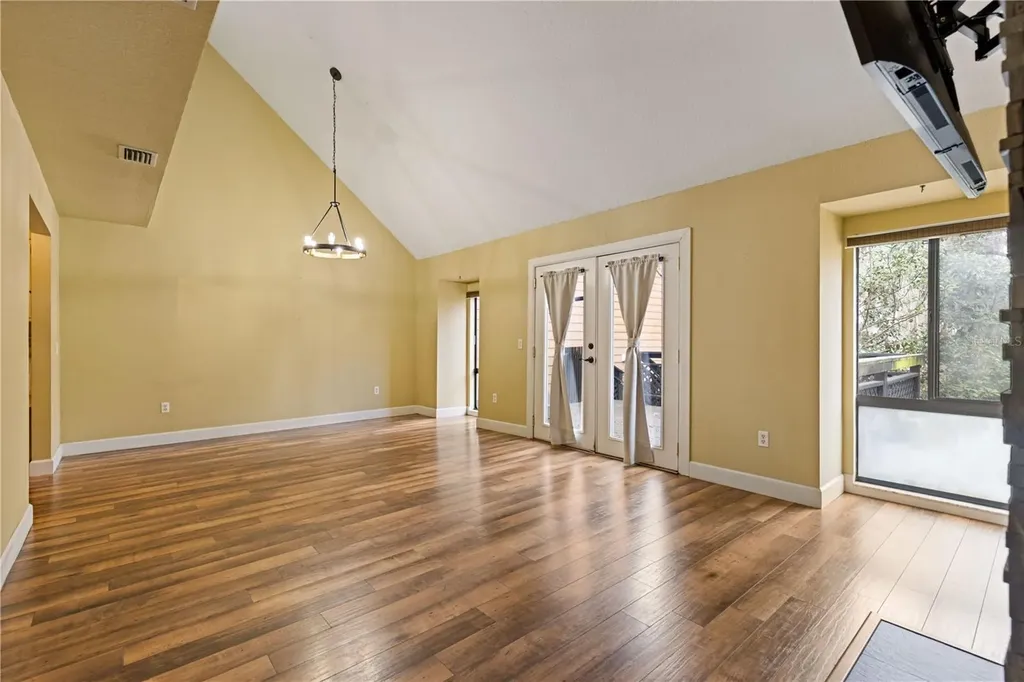 1621 NE 2nd Street Ocala FL 34470