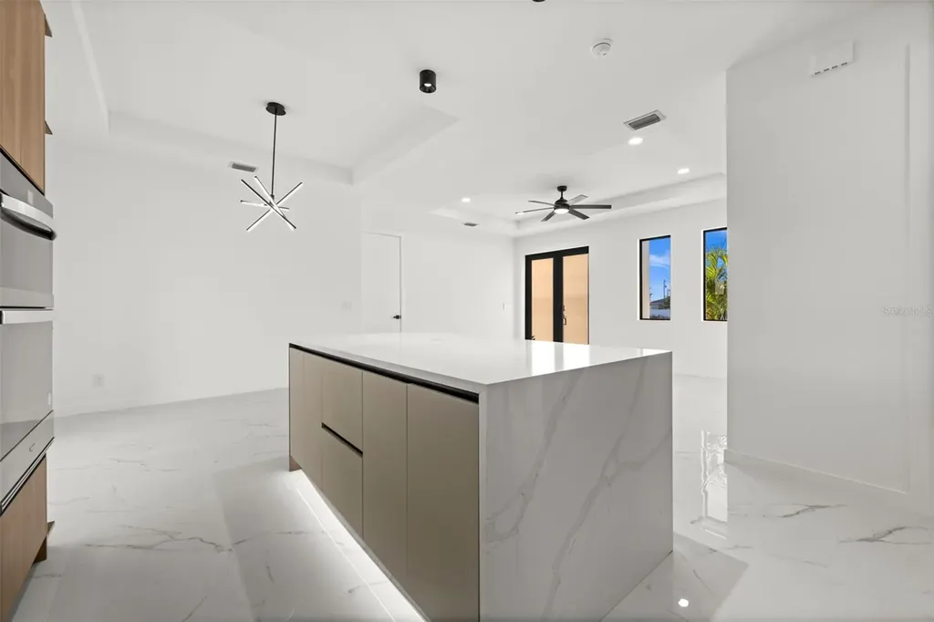 1621 NW 23rd Terrace Cape Coral FL 33993