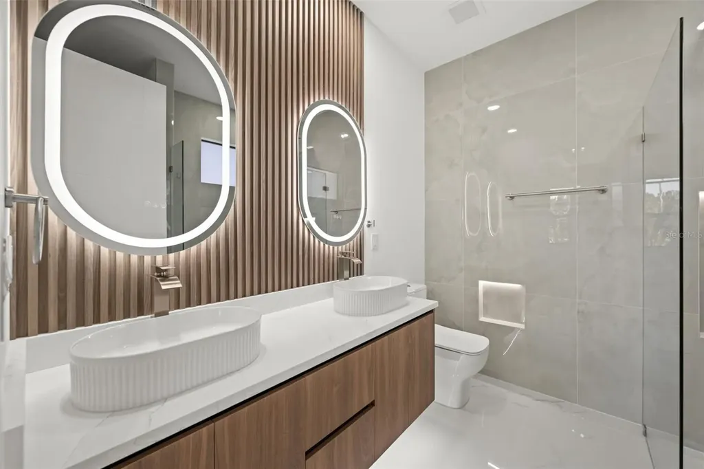 1621 NW 23rd Terrace Cape Coral FL 33993