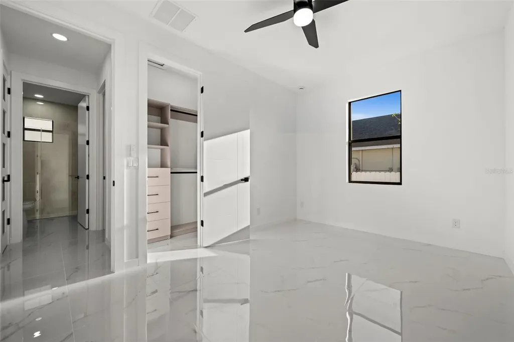 1621 NW 23rd Terrace Cape Coral FL 33993