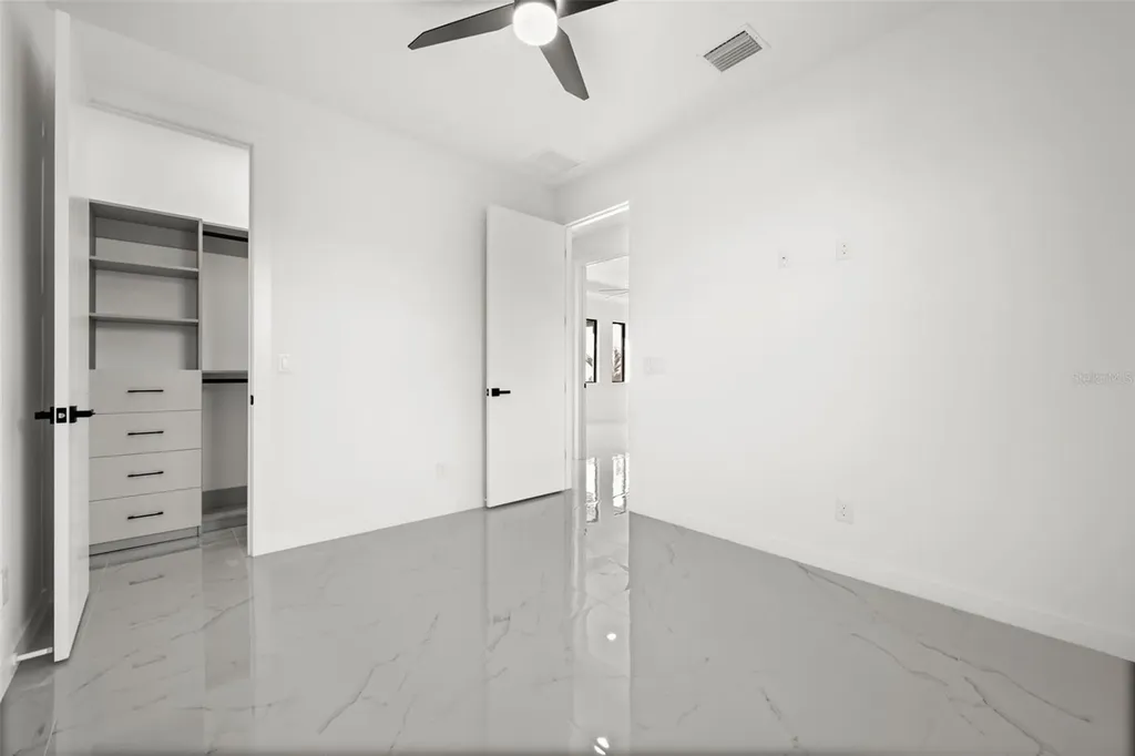 1621 NW 23rd Terrace Cape Coral FL 33993